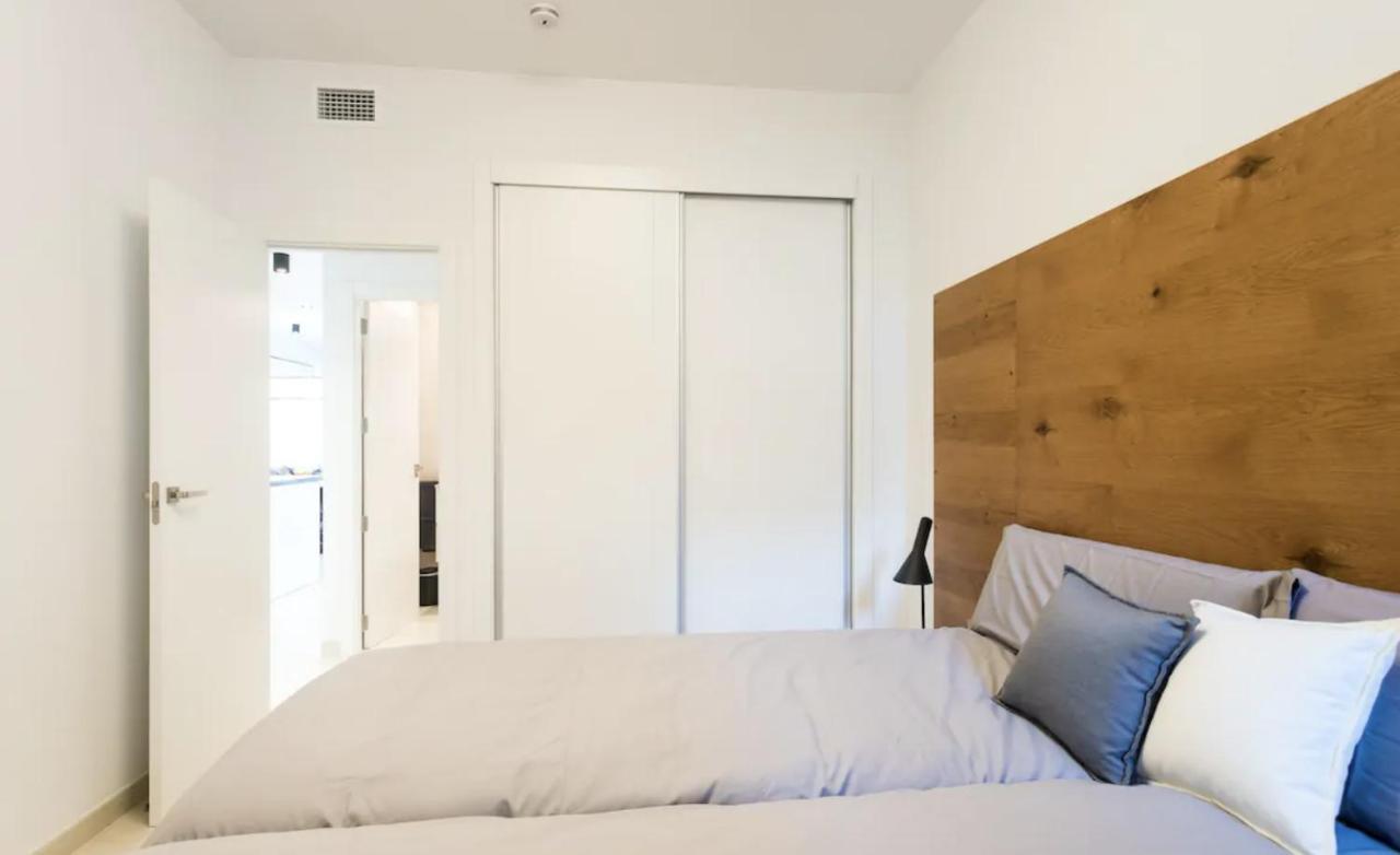 Luxury Apartment With Private Hot Tub By Poniente Beach Μπένιντορμ Εξωτερικό φωτογραφία