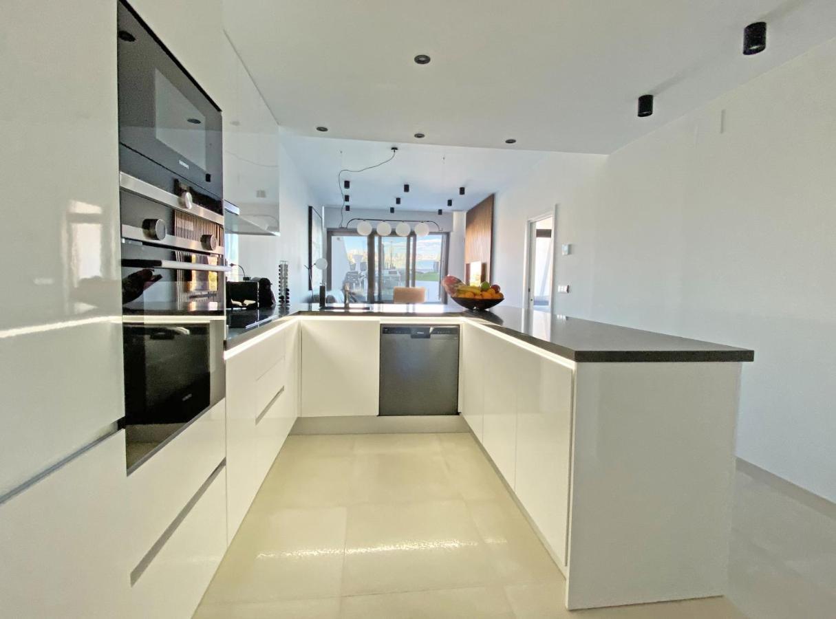 Luxury Apartment With Private Hot Tub By Poniente Beach Μπένιντορμ Εξωτερικό φωτογραφία