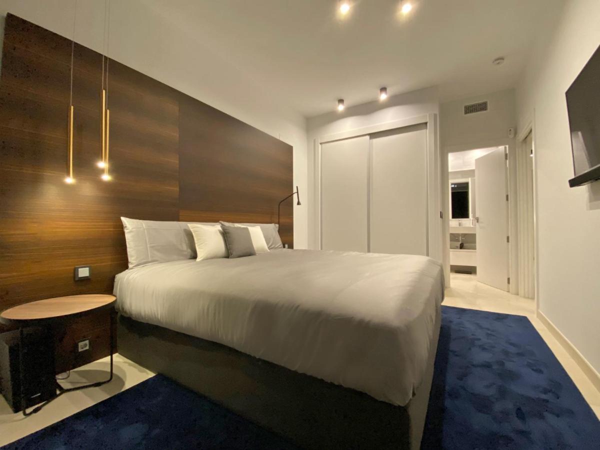 Luxury Apartment With Private Hot Tub By Poniente Beach Μπένιντορμ Εξωτερικό φωτογραφία