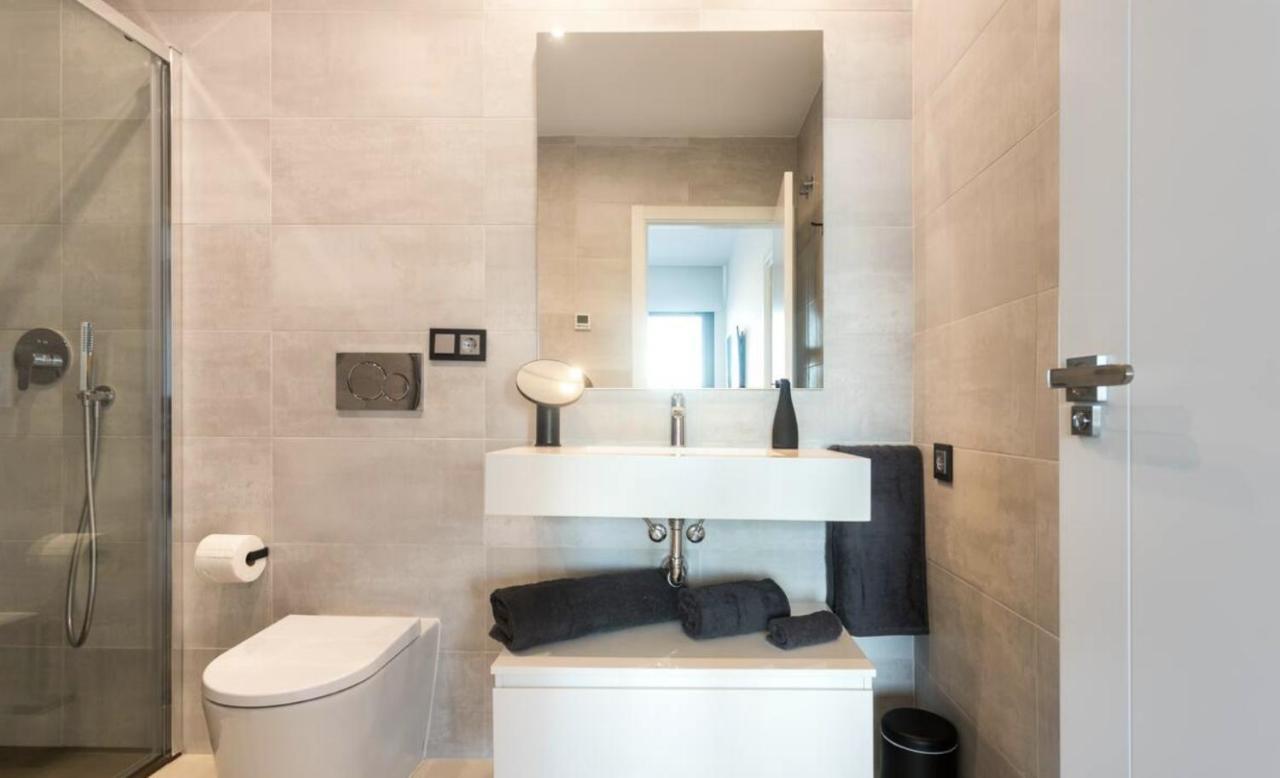 Luxury Apartment With Private Hot Tub By Poniente Beach Μπένιντορμ Εξωτερικό φωτογραφία